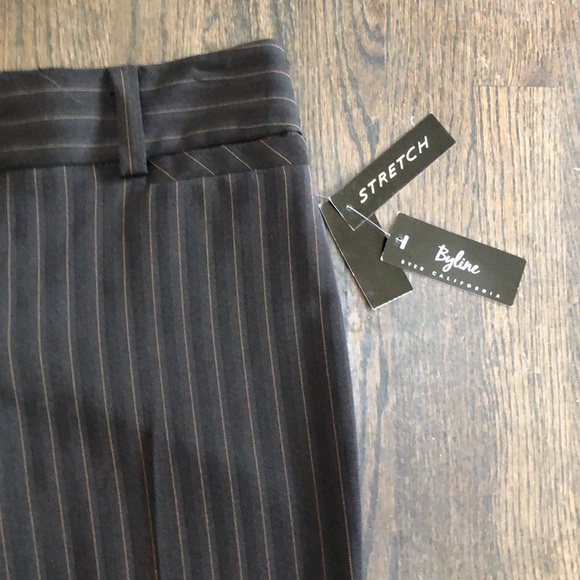 Juniors/Women’s size 9. Wide leg striped pants - Picture 2 of 6